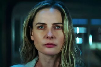 Rebecca Ferguson como Juliette em Silo