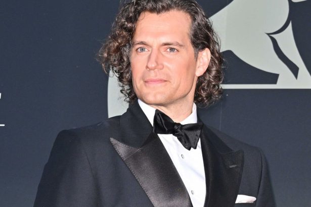 Henry Cavill como Voltron