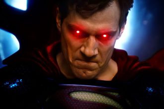 Arte conceitual de Henry Cavill como Superman com uma nova armadura