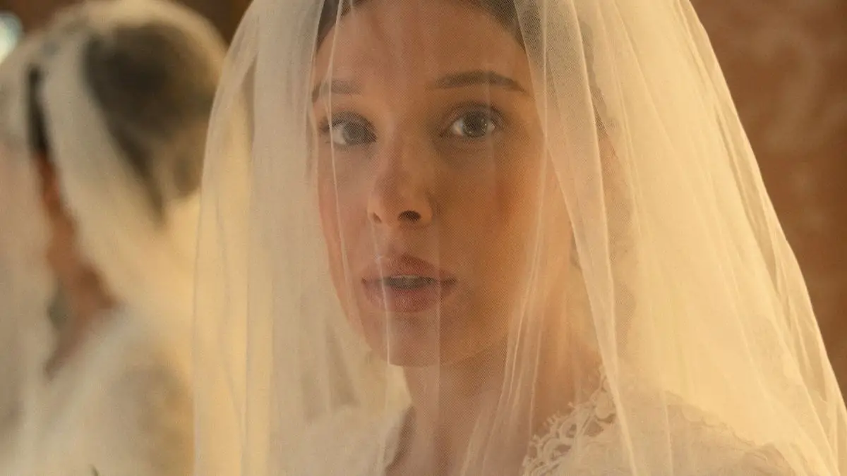 Millie Bobby Brown como Enola Holmes no trailer de Enola Holmes 3