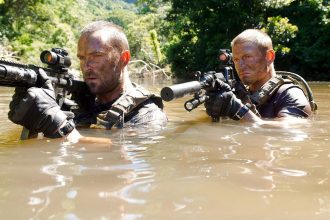 Strike Back: Ação e Intriga nas Avenidas de Chris Ryan