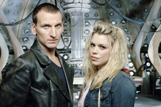 Christopher Eccleston e Billie Piper em Doctor Who