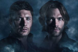 Supernatural: Os irmãos Winchester em um momento épico da série.