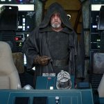 Star Wars logo com fundo espacial