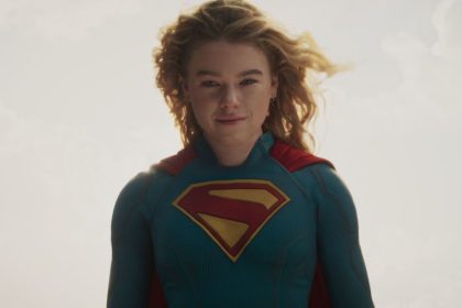 Supergirl com referências ao Superman original