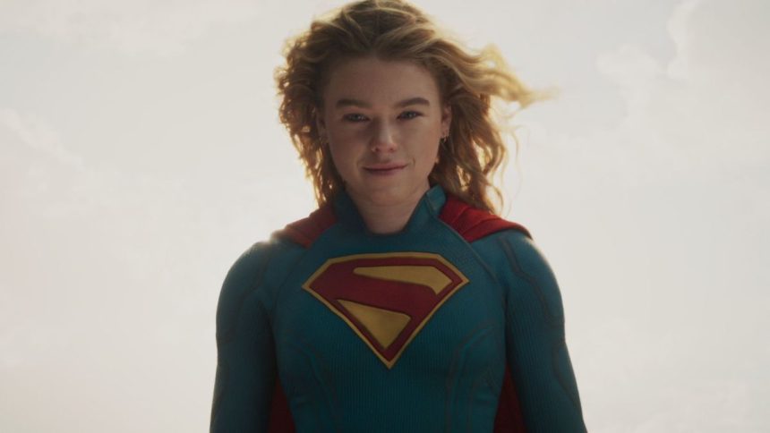 Supergirl com referências ao Superman original