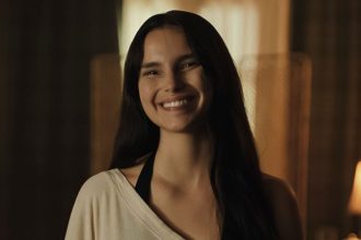 Pôster oficial da série Obsession