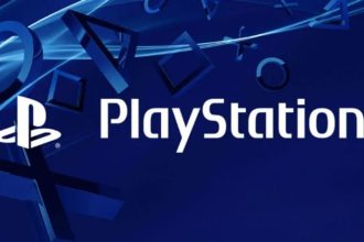 Jogos físicos da PlayStation em destaque.