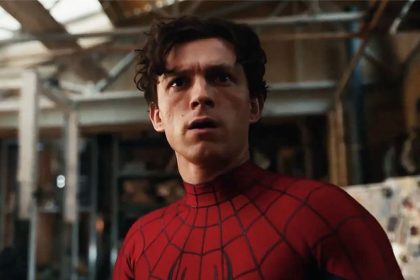 Spider-Man em ação com Hulk e Punisher