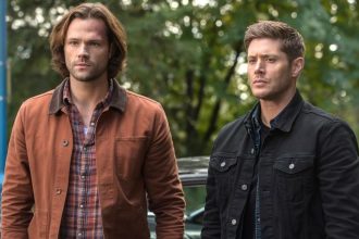 Sam e Dean Winchester de Supernatural em ação