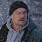 Alan Ritchson como Batman
