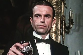 Sam Neill em Reilly, Ace of Spies