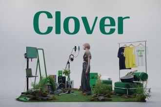 Reira Ushio durante o clipe da música Clover