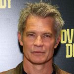 Timothy Olyphant em The Adventures of Cliff Booth