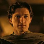 Tom Holland em cena de The Odyssey