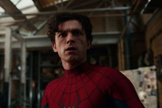 Tom Holland como Spider-Man