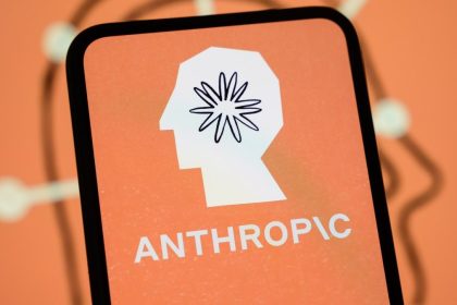 Anthropic Alcança Receita de $65 Bi e Supera OpenAI - Anthropic