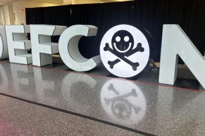 Defcon: O Fascinante Mundo dos Crachás Eletrônicos - Defcon