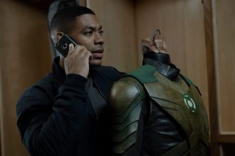 Cena Chocante em ‘Lanterns’ Revela Novo Lado de John Stewart - John Stewart