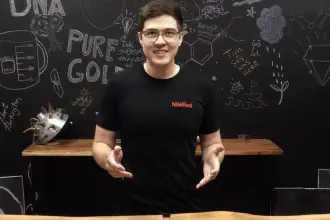 Nigel Braun Transforma Ar em Álcool: Revolução na Química? - Nigel Braun