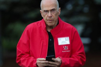 Katzenberg: Resistir à IA é Caminho para a Irrelevância - Jeffrey Katzenberg IA