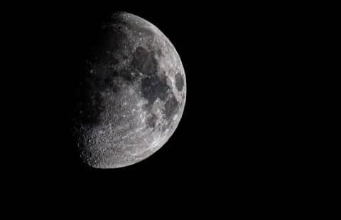 Comercialização Lunar: Desafios e Implicações Legais - comercialização da lua