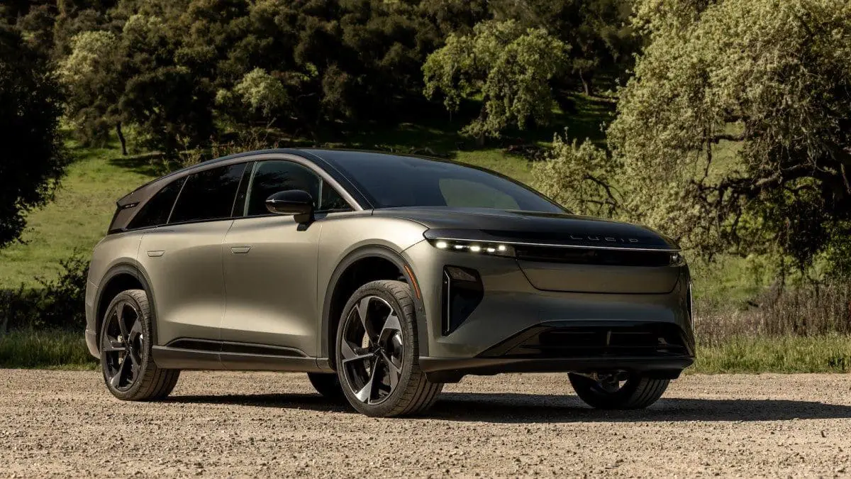 Lucid Motors Reduz Produção de EVs em 54% no Terceiro Trimestre - Lucid Motors produção EVs